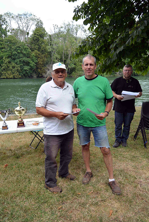 Concours de peche a Hericy sur Seine