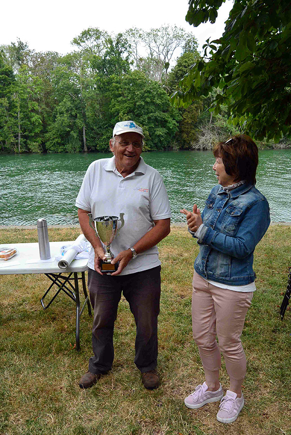 Concours de peche a Hericy sur Seine
