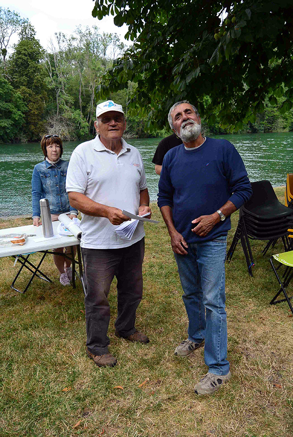 Concours de peche a Hericy sur Seine