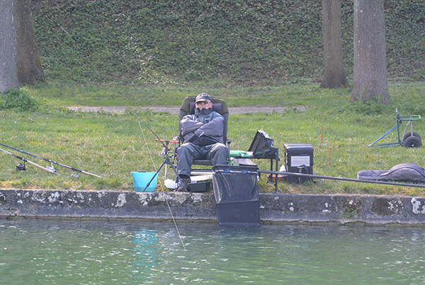 Feeder_2019_JURISSIC Ferenc