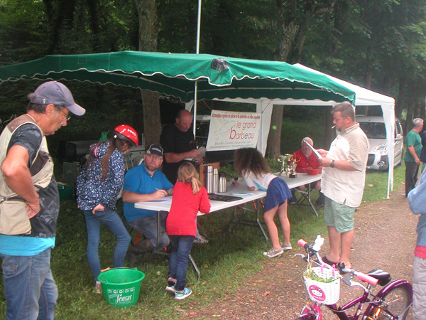 Concours de peche au grand canal de fontainebleau