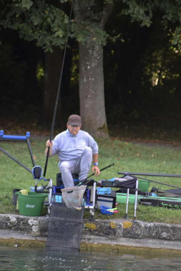 Concours de peche au grand canal de fontainebleau 2019