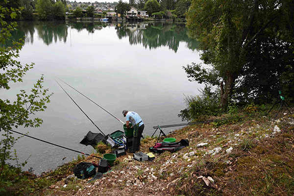 concours de peche a Samois sur Seine