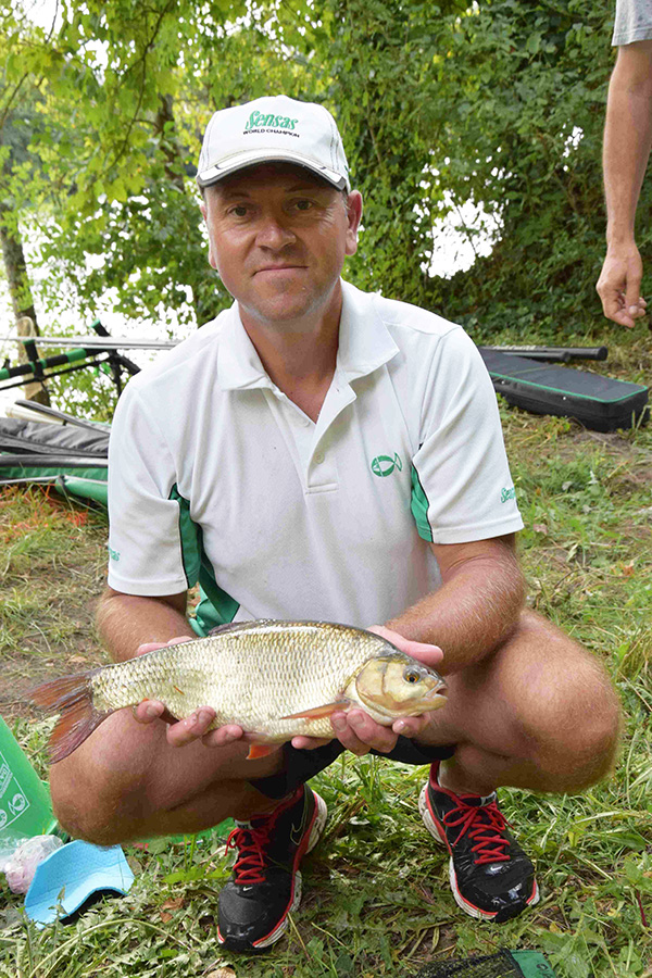 concours de peche a Samois sur Seine