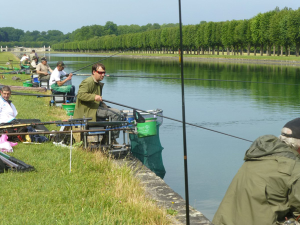 Concours de pêche au grand canal de fontainebleau