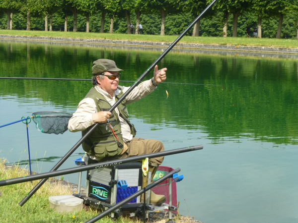 Concours de pêche au grand canal de fontainebleau