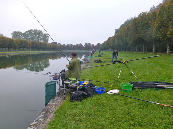 Concours de peche au grand canal de fontainebleau