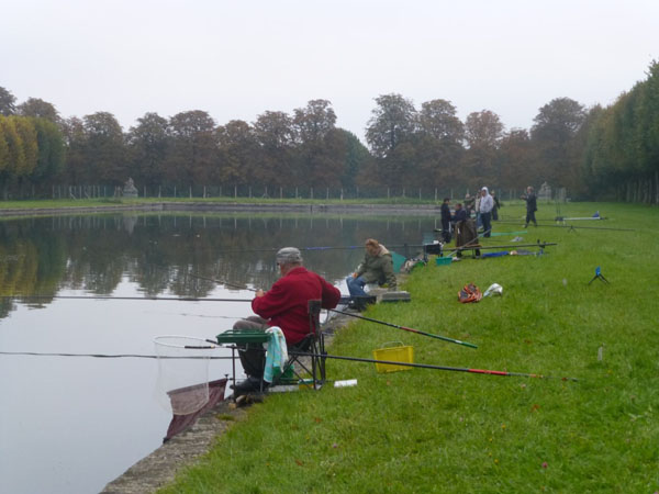 Concours de peche au grand canal de fontainebleau