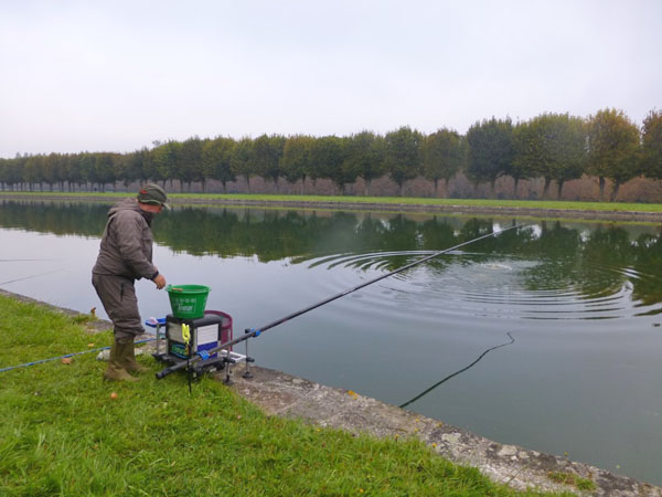 Concours de peche au grand canal de fontainebleau