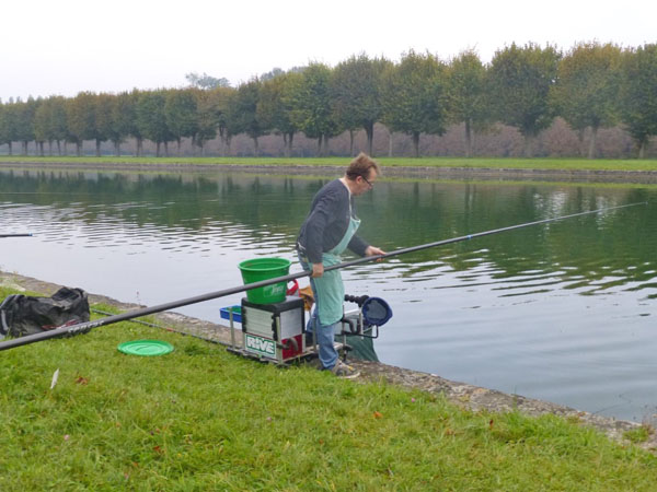 Concours de peche au grand canal de fontainebleau