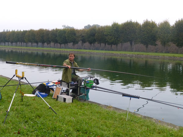 Concours de peche au grand canal de fontainebleau