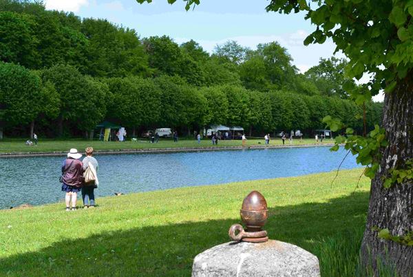 Initiation a la peche au grand canal de fontainebleau