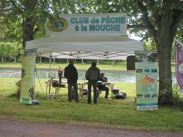 Initiation a la peche au grand canal de fontainebleau